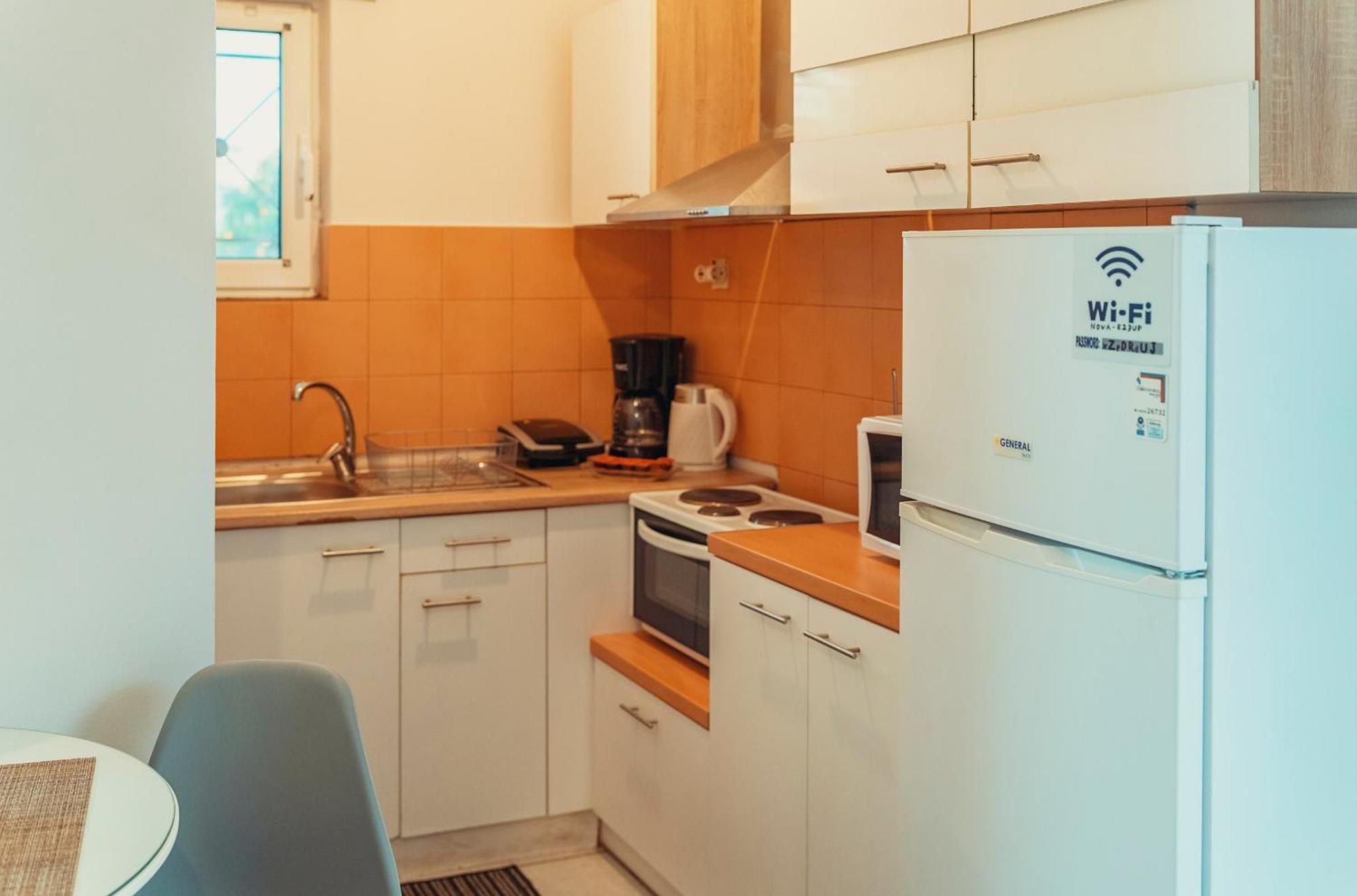 Crystal Cherry Apartment Превеза Экстерьер фото