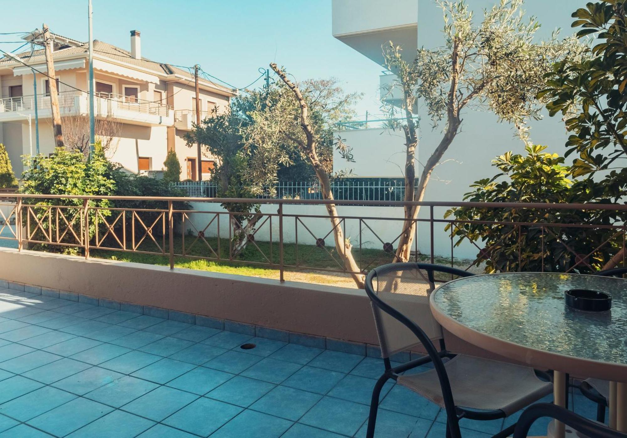 Crystal Cherry Apartment Превеза Экстерьер фото